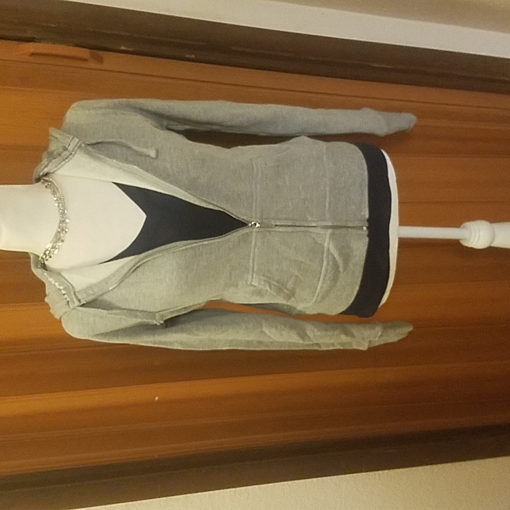 IRIS BASIC GREY ZIP UP HOODY